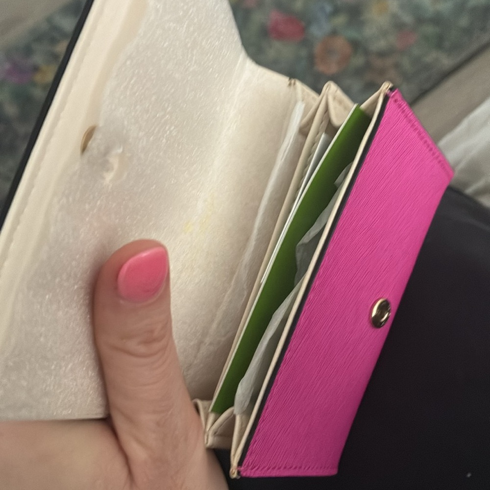 New Kate Spade Fuchsia Card Holder - Picture 2 of 3